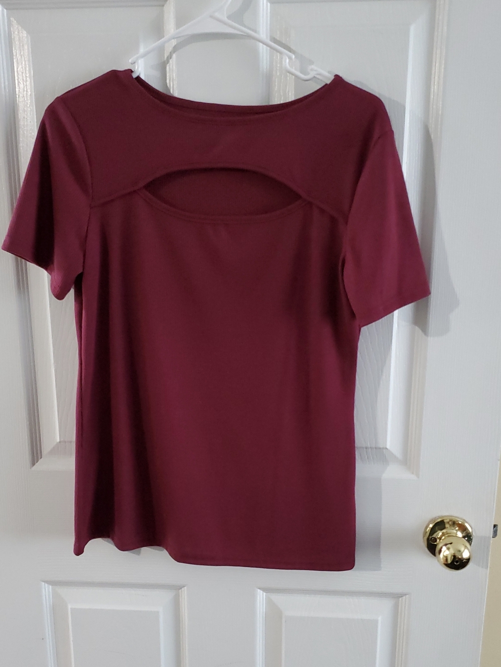 SHEIN Burgundy Cutout Back Short Sleeve Top